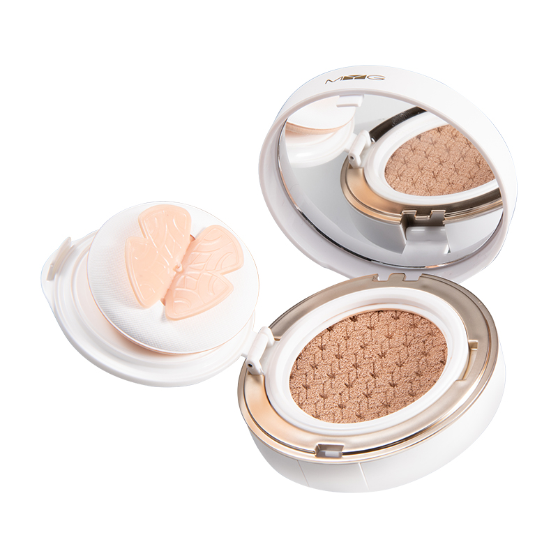 

Бесподобный консилер Timeless Seal Air Cushions без эффекта маски, стойкий, для безупречного тона кожи 15g MYG