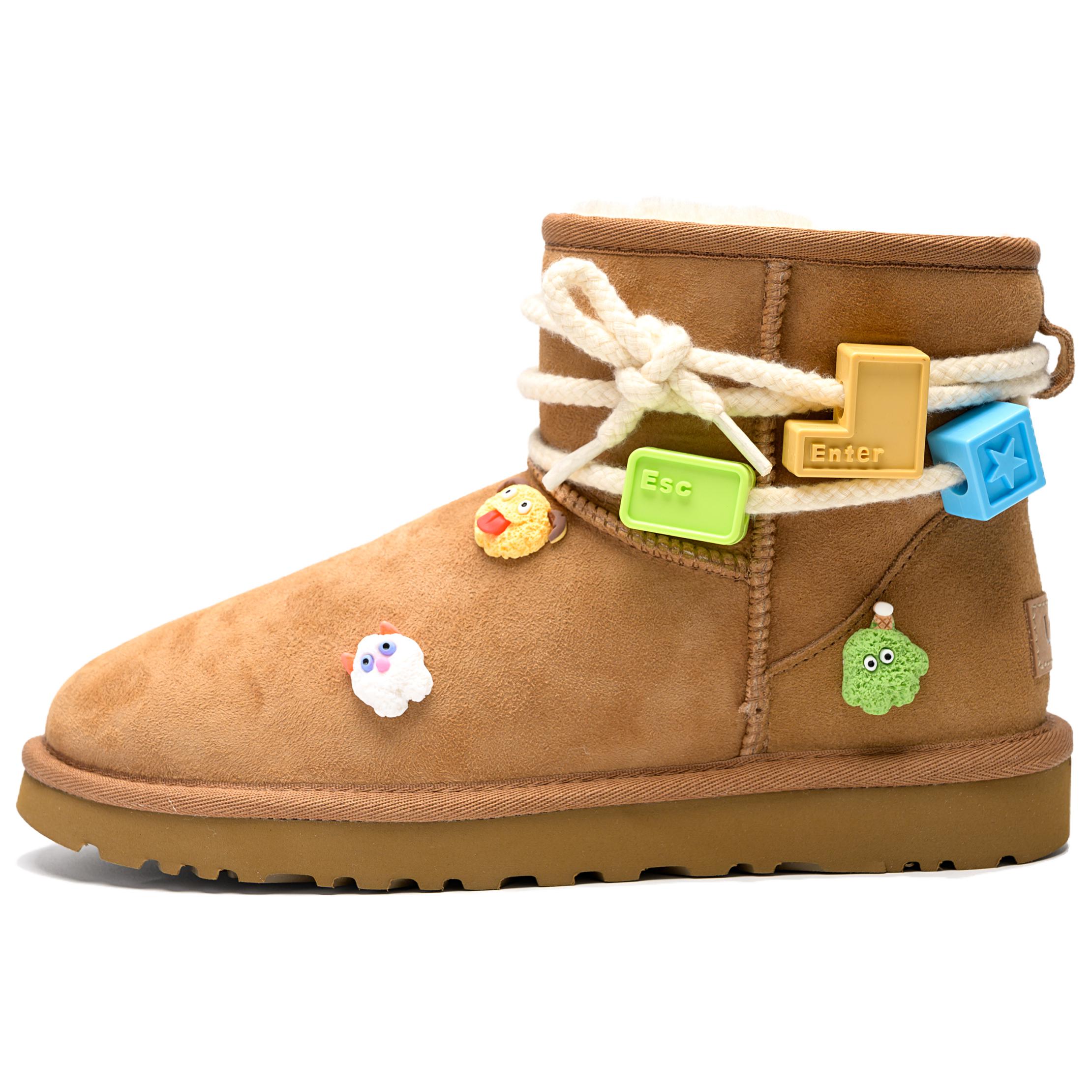 Сапоги короткие утепленные UGG, коричневый