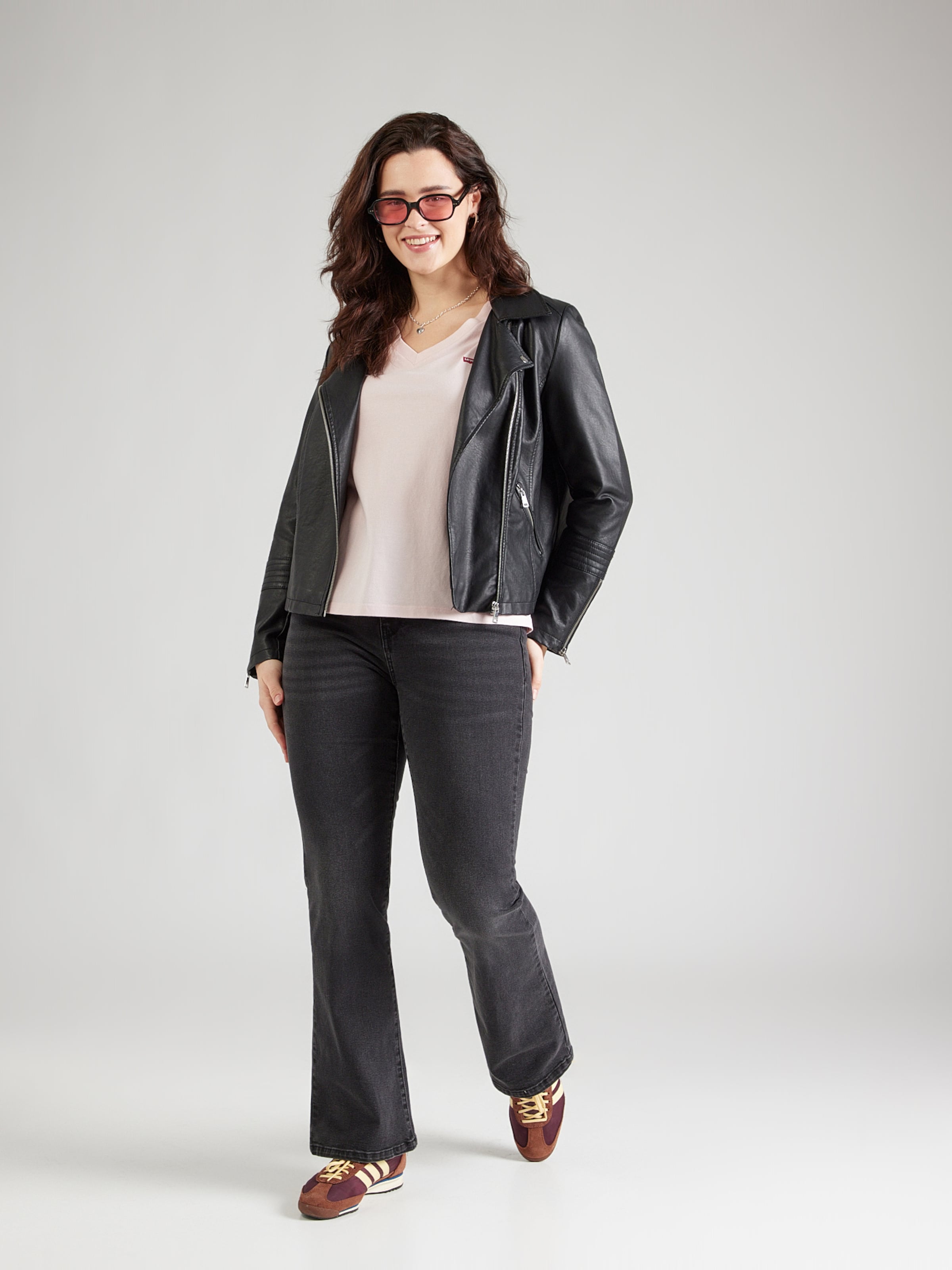 Levi's Plus Футболка 'The Perfect' в цвете Rose — фото 4