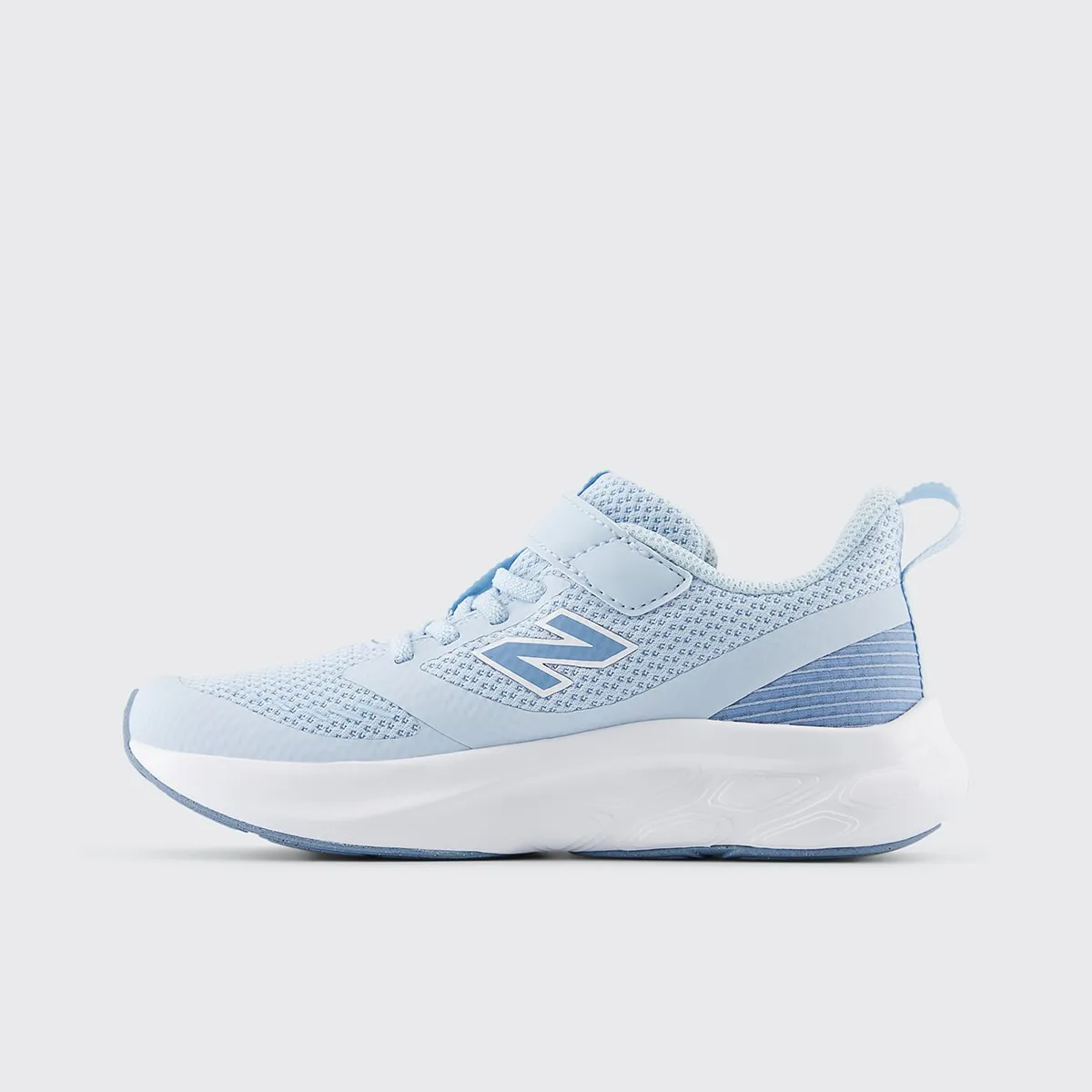 Детские кроссовки для бега Fresh Foam 625 Bungee с верхним ремешком New Balance, пастельно-голубой — фото 4