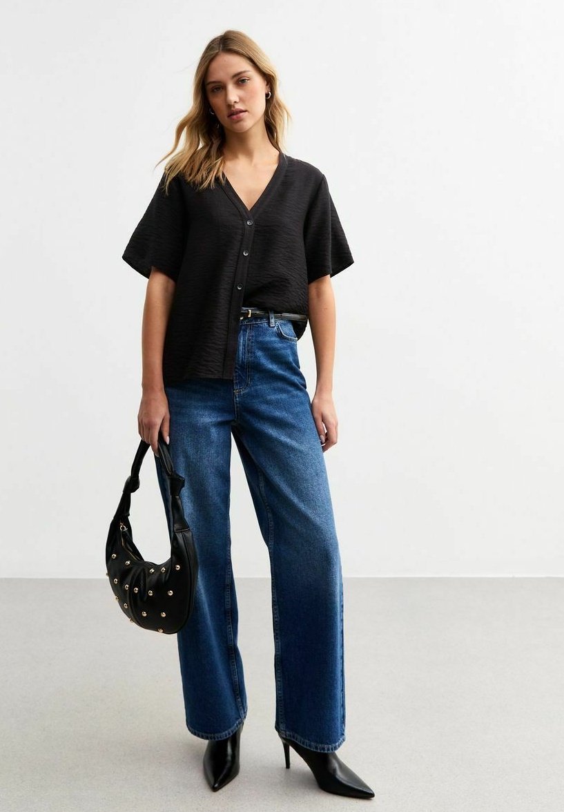 

Блузка на пуговицах V-NECK BUTTON UP TOP New Look, черный