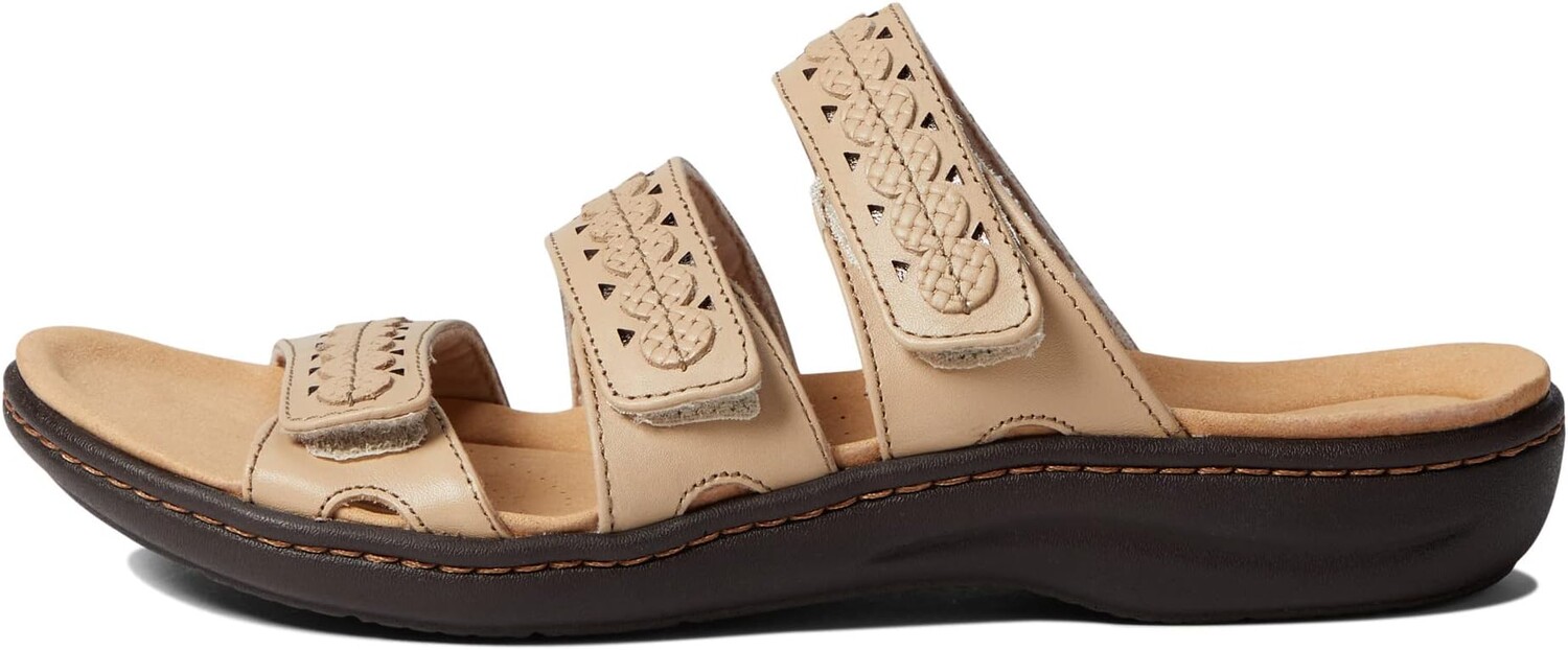 Сандалии на плоской подошве Laurieann Cove Clarks, цвет Sand Leather — фото 4