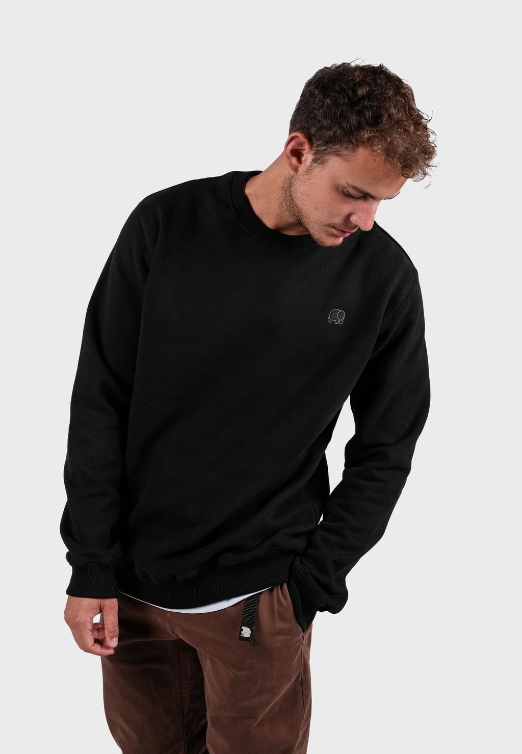 

Толстовка ORGANIC ESSENTIAL Trendsplant, цвет black
