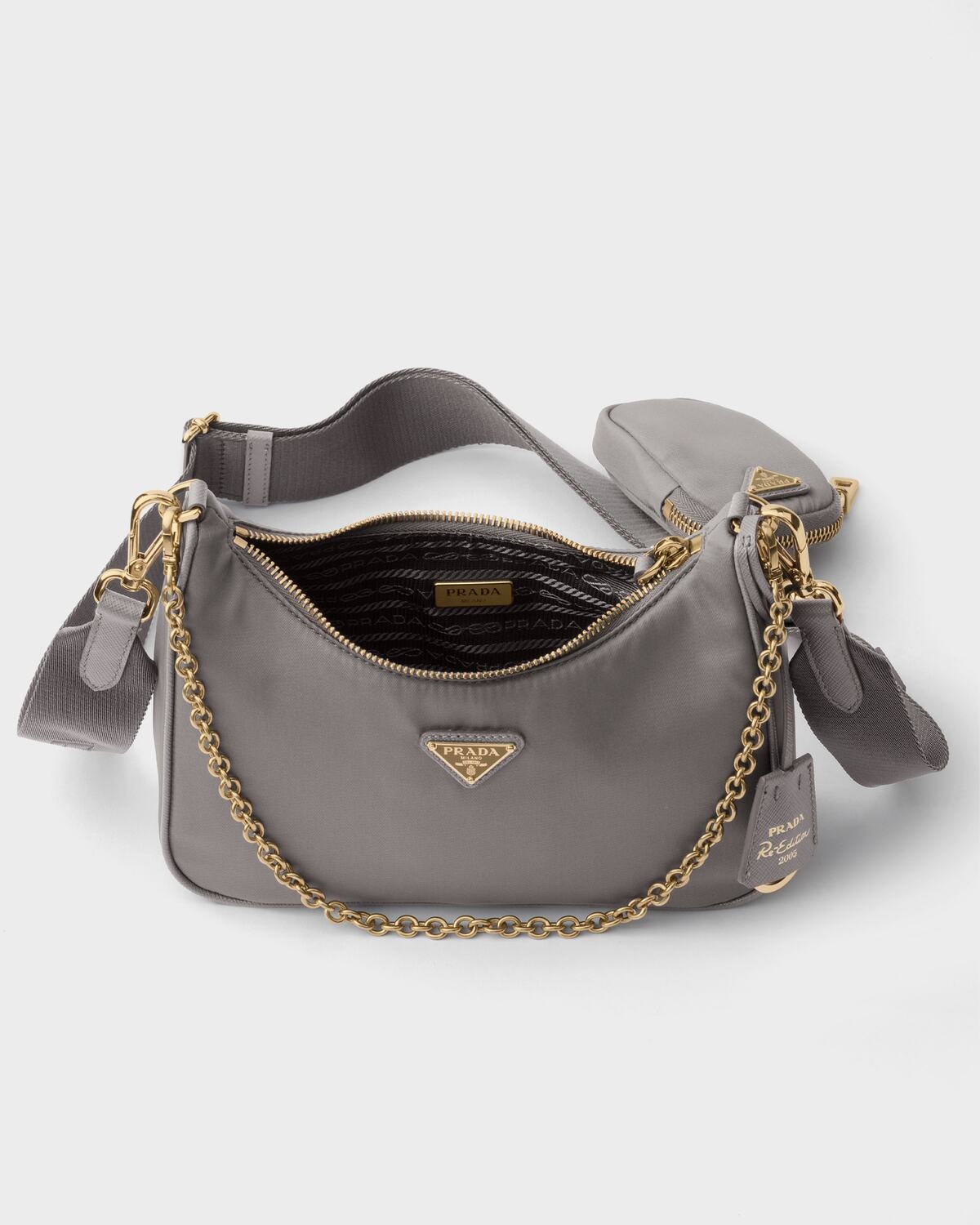 Сумка Prada Re-Edition 2005 из переработанного нейлона Prada, облачный серый — фото 4