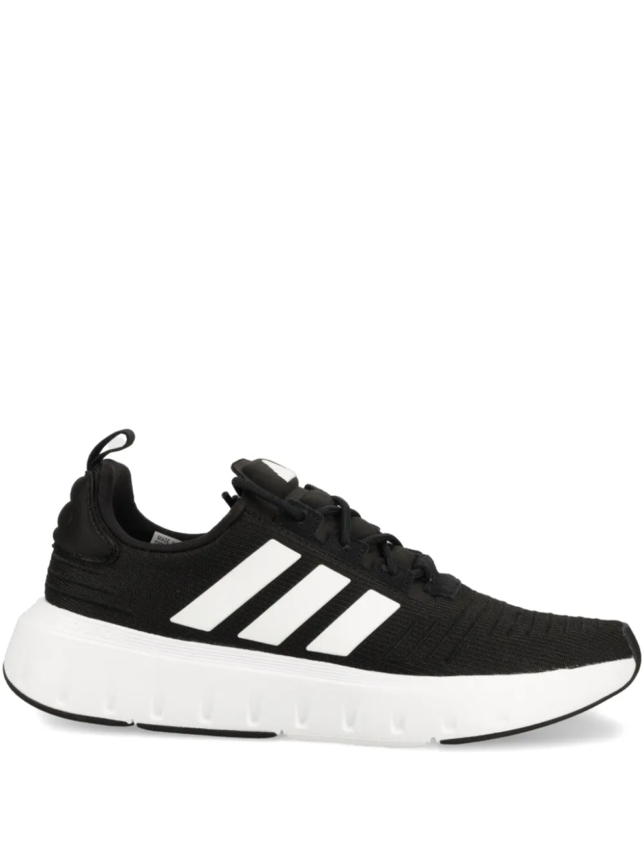 

Кроссовки adidas Swift Run, черный