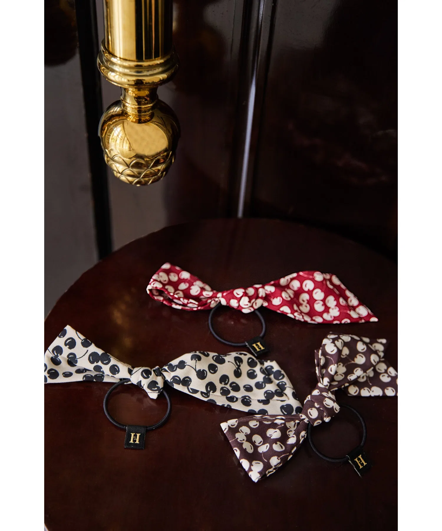 Резинка для волос Cherry Pattern Bow Pony Her lip to красная — фото 2