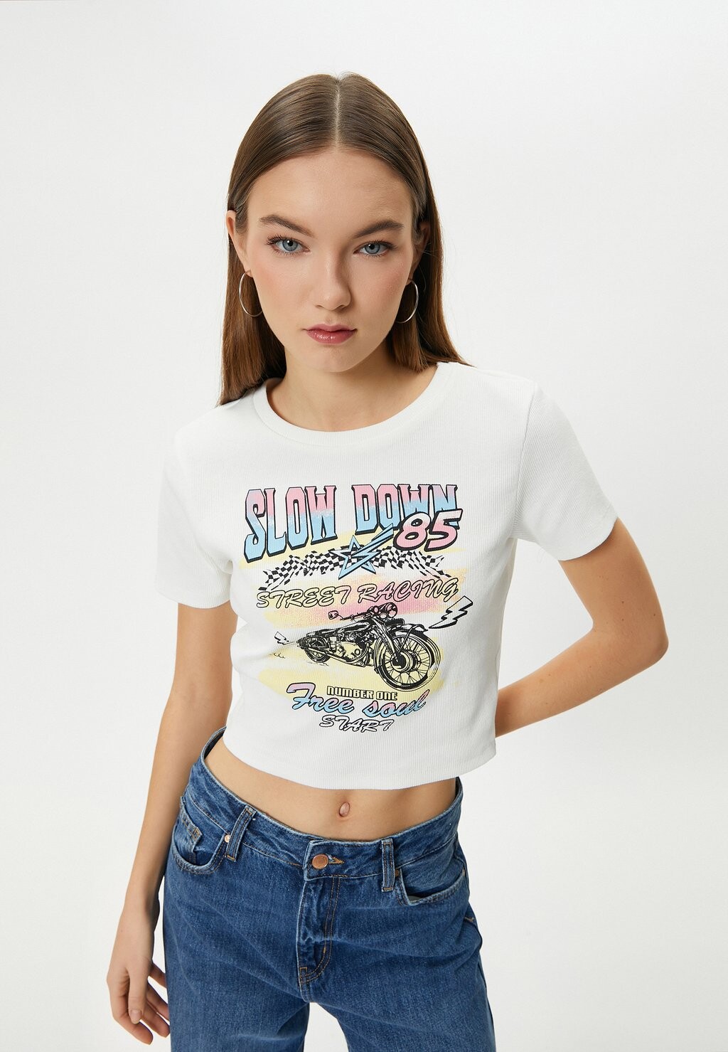 

Футболка с принтом CROP SHORT SLEEVE CREW NECK Koton, кремовый