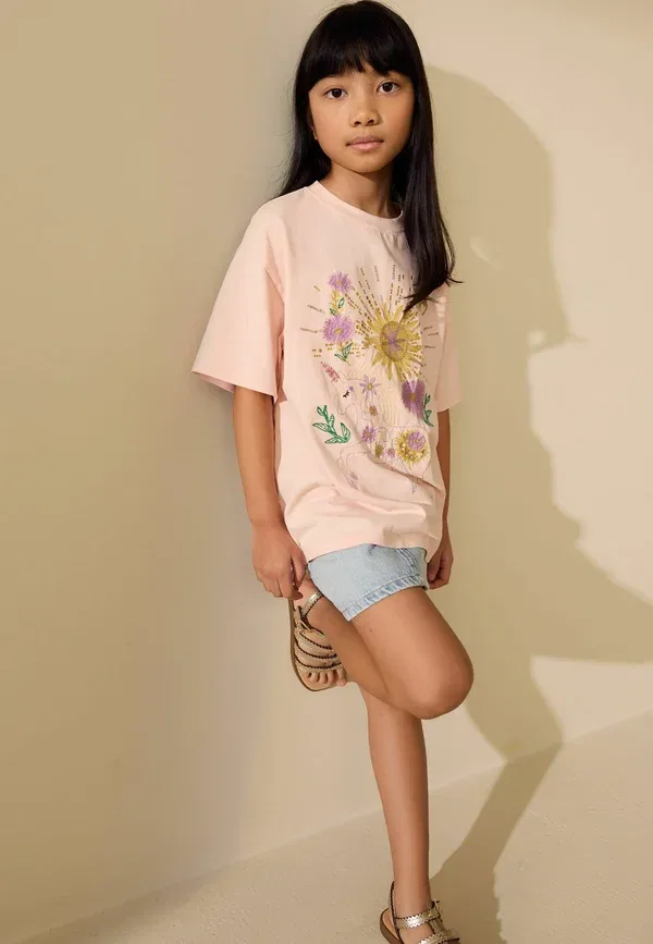 Футболка Next, Regular fit sequin oversized t-shirt, розовый единорог
