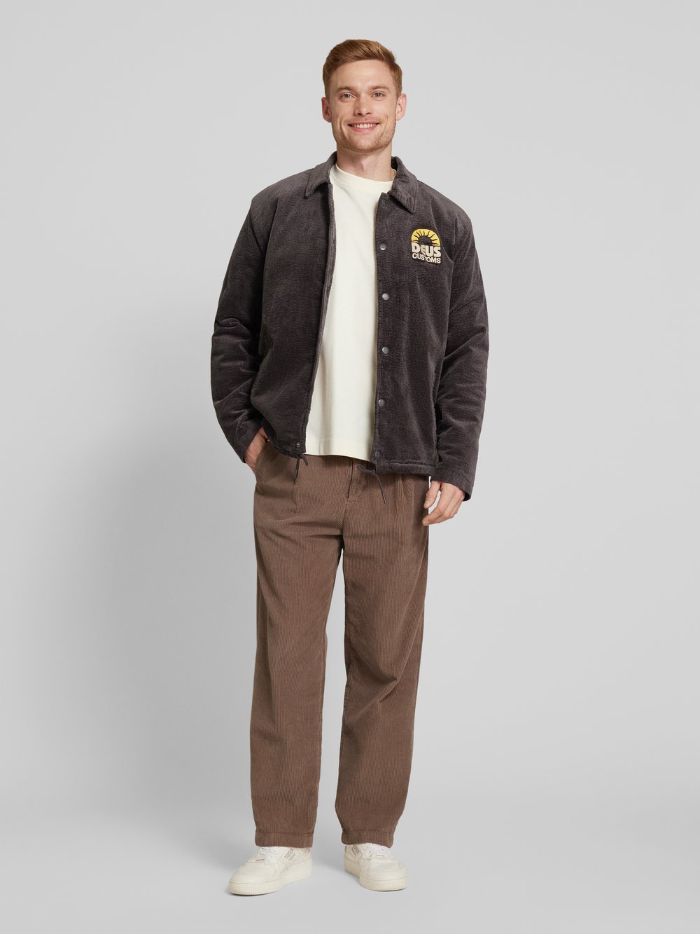 

Куртка с этикеткой, модель «Stokes Coach Jacket» DEUS EX MACHINA, антрацит