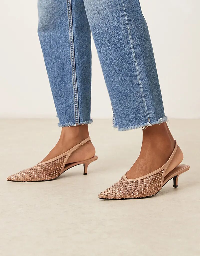 Туфли ASOS DESIGN Sydney на каблуке-рюмочке бежевого цвета с отделкой