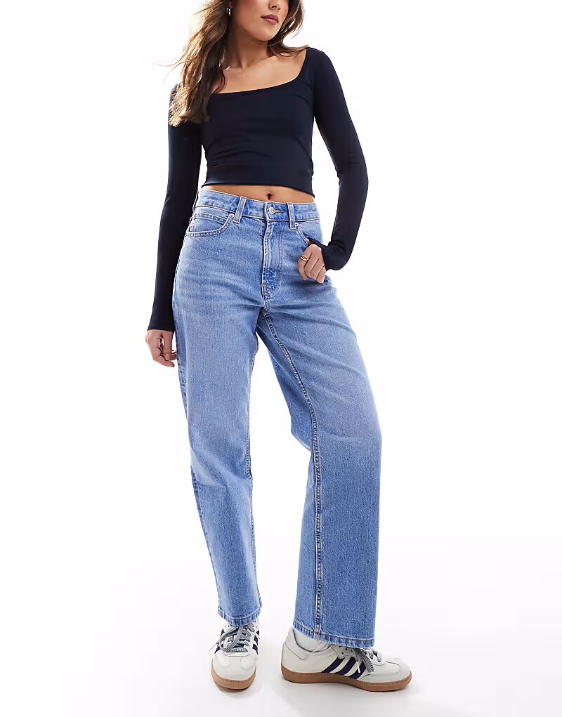 

Джинсы прямого кроя ASOS DESIGN ярко-синего цвета - LBLUE