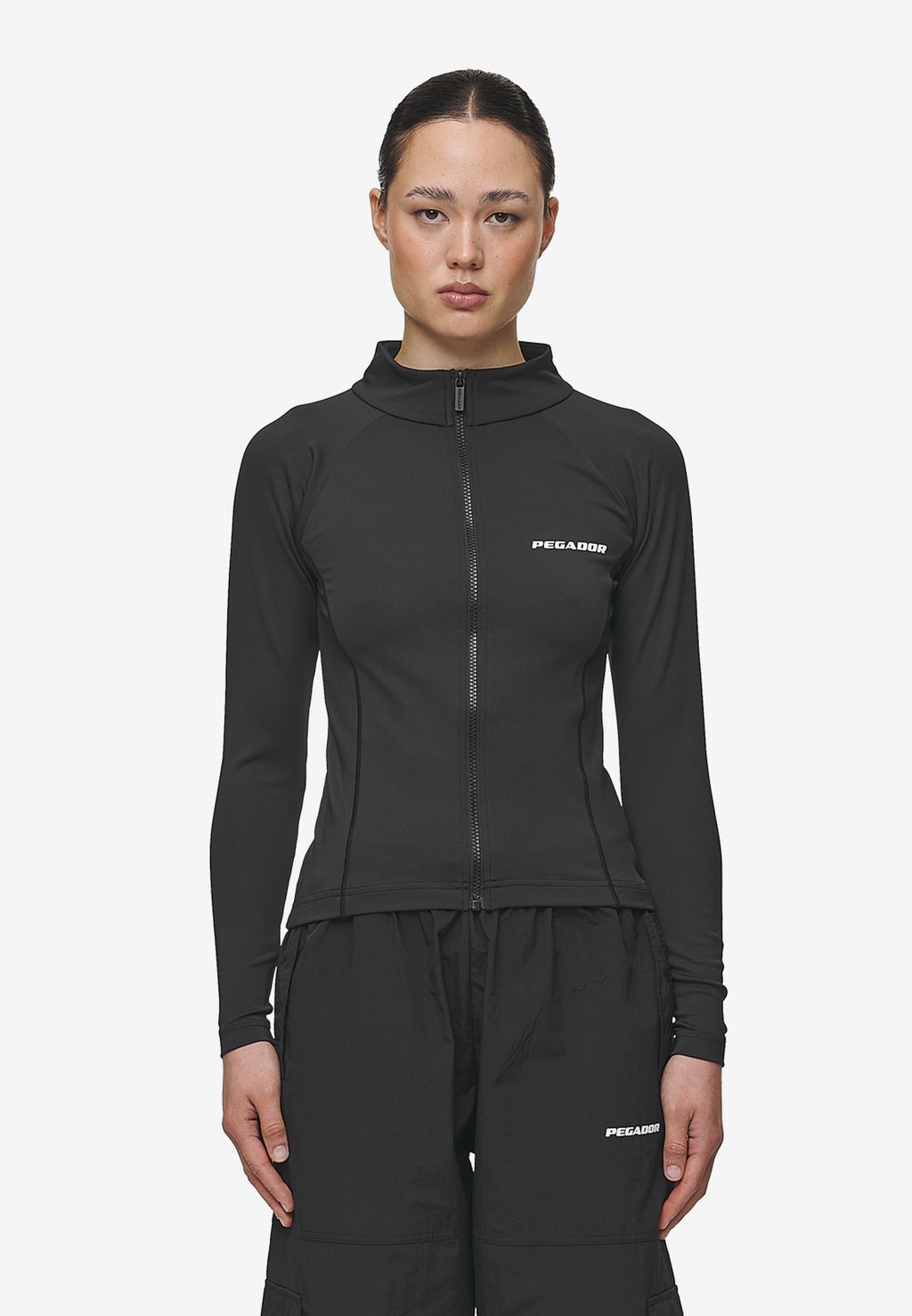 

Футболка с длинным рукавом TALE ZIP LONGSLEEVE Pegador, черный