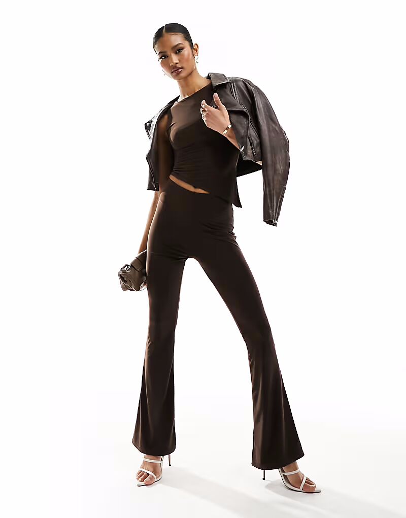 

Эксклюзивные расклешенные брюки шоколадного цвета Kaiia