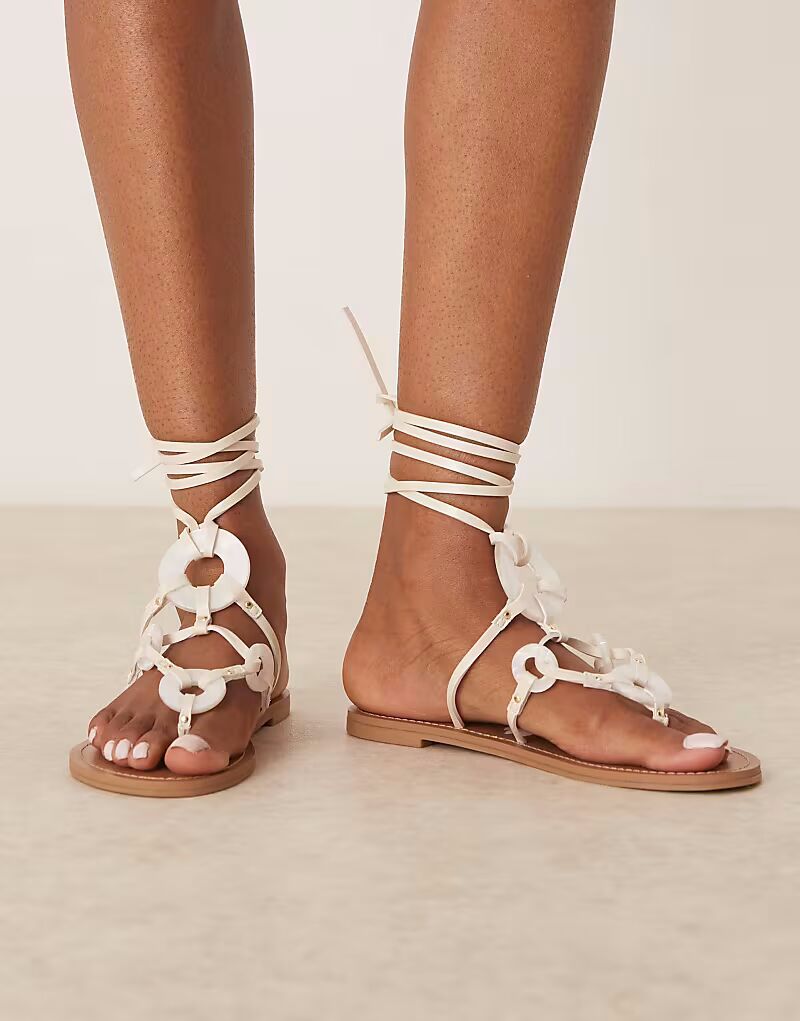 Сандалии ASOS DESIGN Fiona с завязками на ногах белого цвета