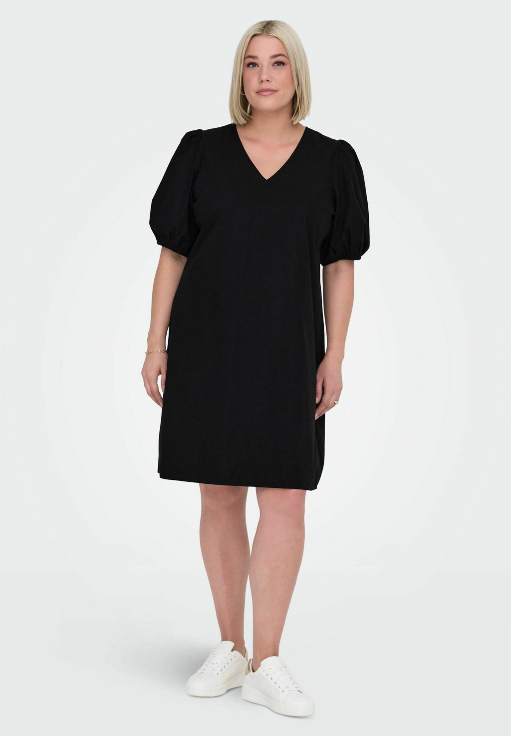 

Повседневное платье ONLY Carmakoma, черный