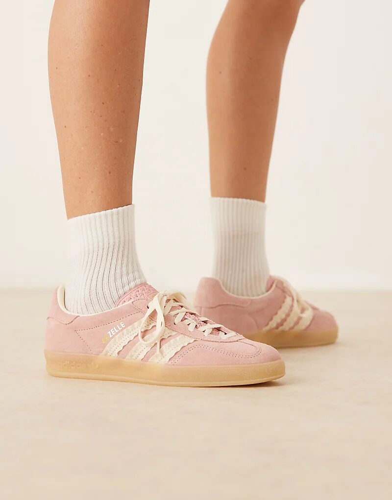 Кроссовки adidas Originals Gazelle Indoor с розовыми и белыми оборками