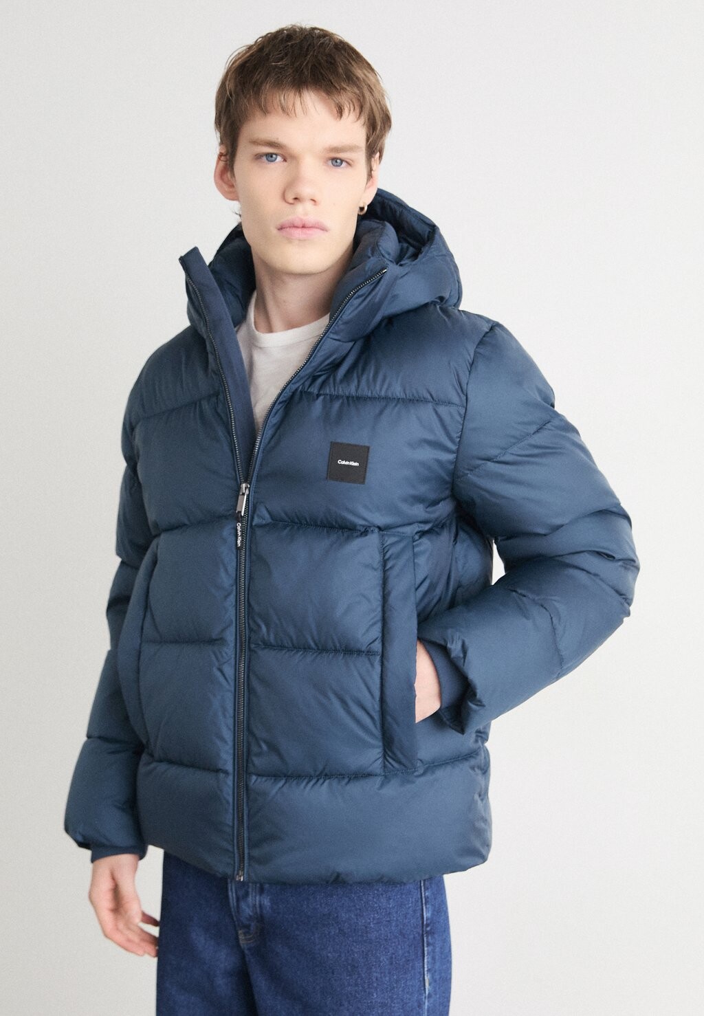 

Зимняя куртка HOODED QUILT PUFFER Calvin Klein, темно-синий