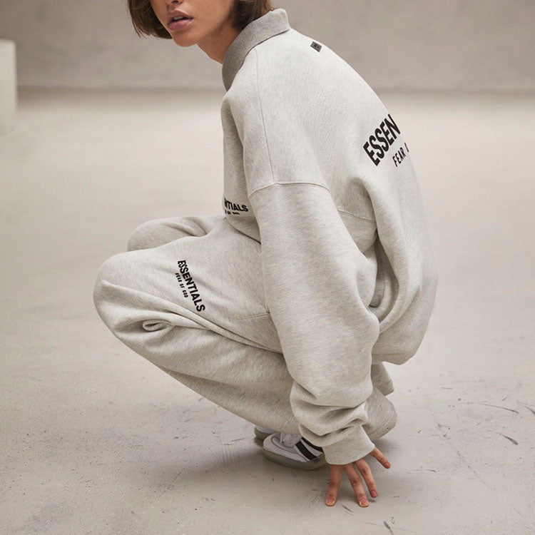 Топ Fear of God Essentials SS22 Crewneck 'Light Oatmeal' — фото 4