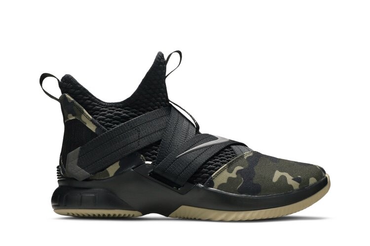 

Кроссовки Nike LeBron Soldier 12 SFG 'Camo', черный