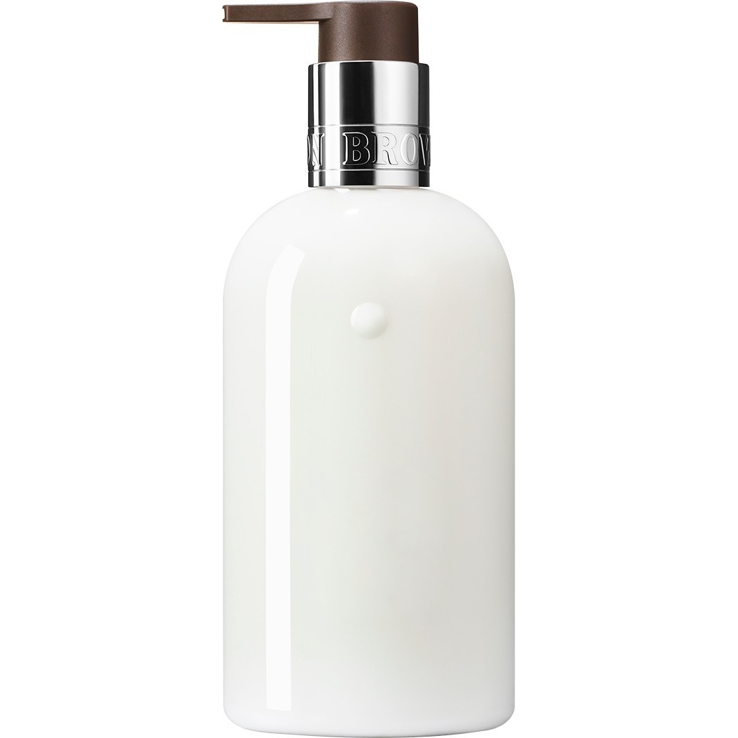 Крем для рук hand care coastal cypress & sea fennel hand lotion Molton Brown, объем 300 мл — фото 2