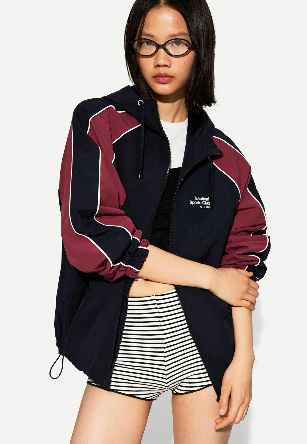 

Шорты Bershka, белый