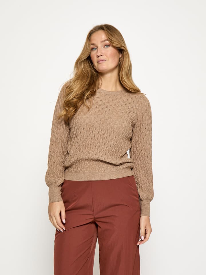 

Peppercorn Свитер теплого песочного цвета