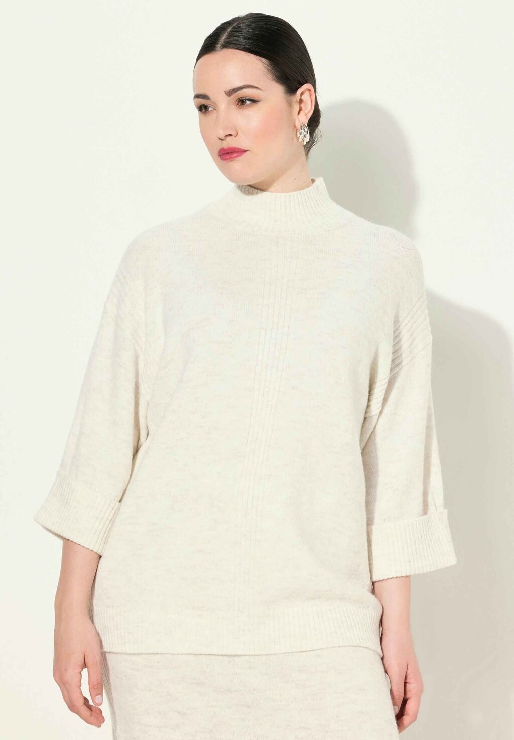 

Джемпер PANEL 3/4 SLEEVE TURTLENECK Ulla Popken, бежевый