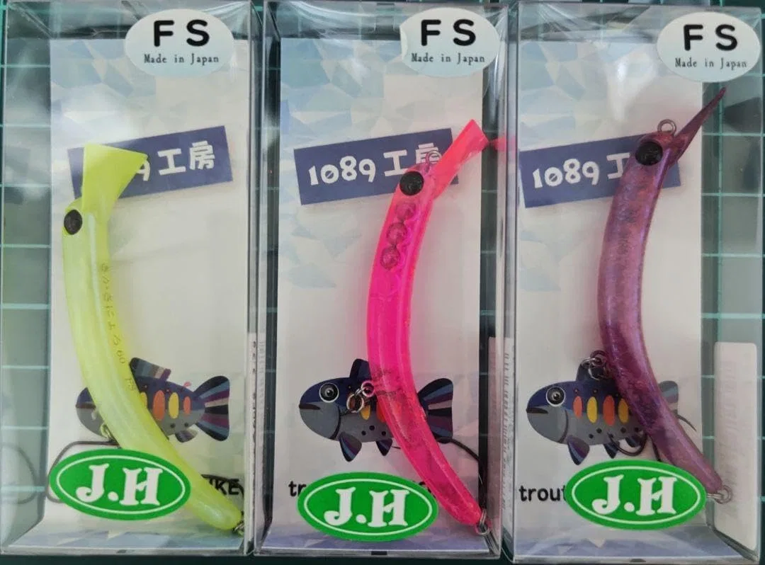 Блеск для губ Sakaniro 60FS Castlehoe Oricara Grass Cherry Glow, набор 3 шт., красный M