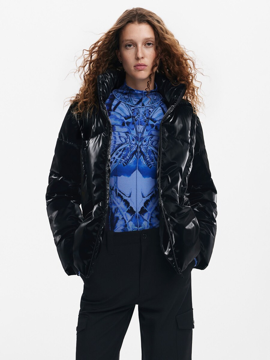 

Зимняя куртка Desigual, черный