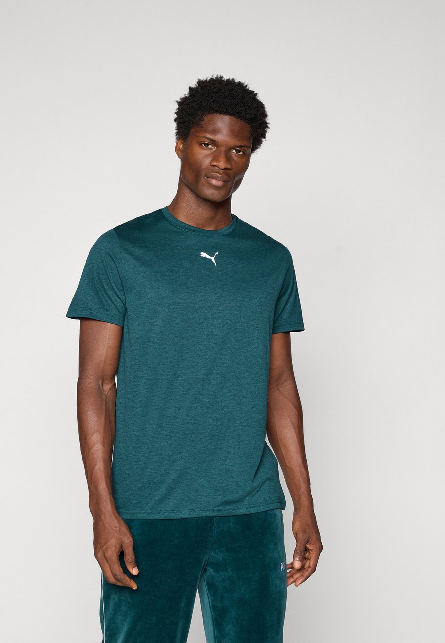 

Футболка Puma ESSENTIALS CAT TEE SMALL CAT, Green Terrain Heather/Green