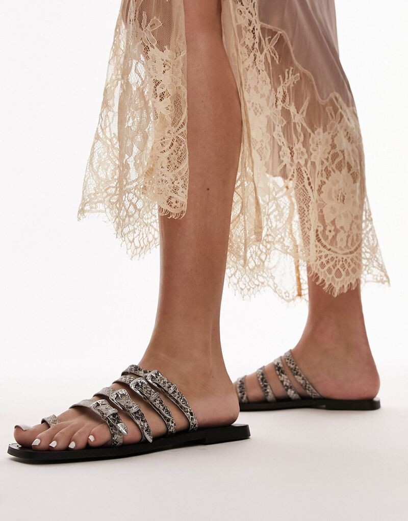 

Коричневые кожаные сандалии со змеиным принтом Topshop Keira
