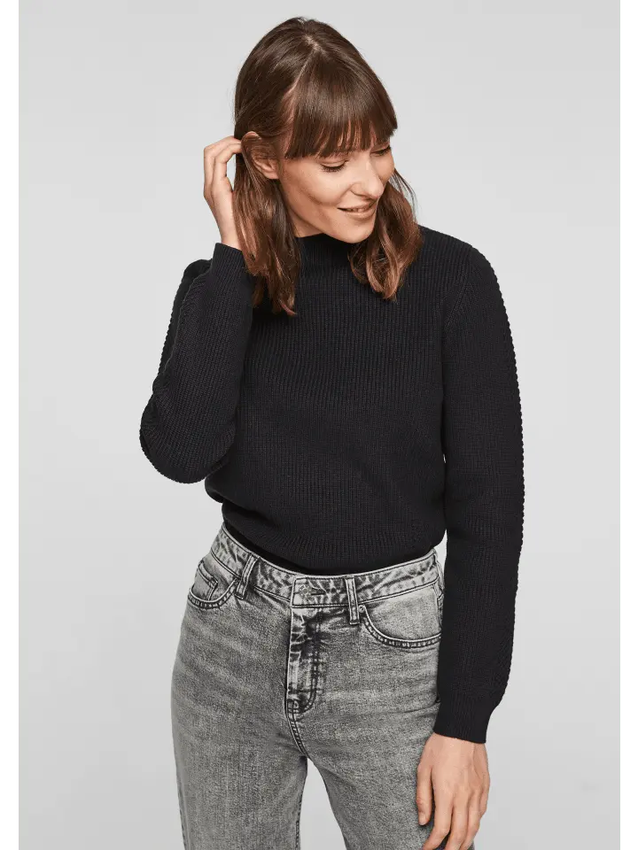 

Пуловер s.Oliver, черный