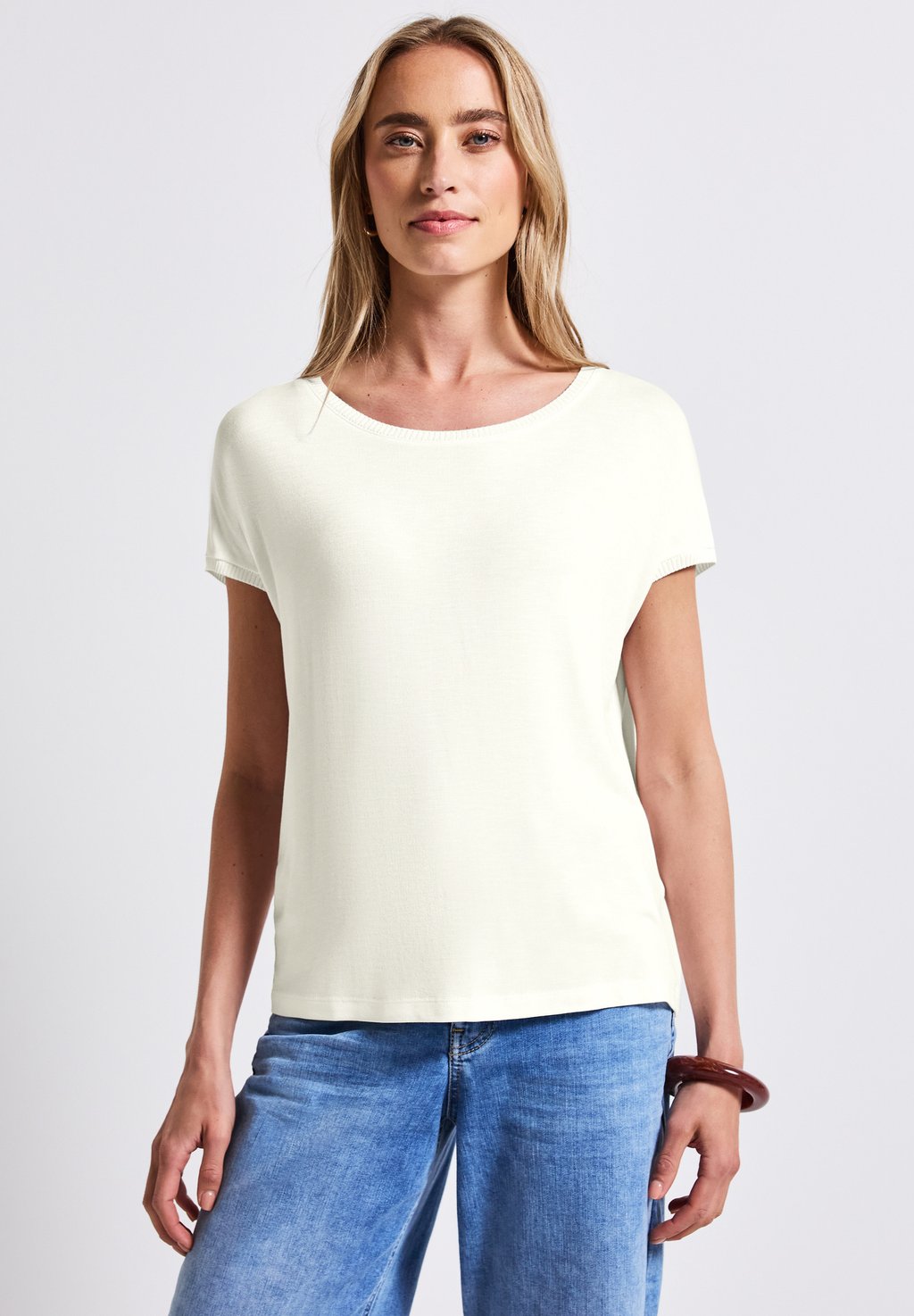 

Базовая футболка LOOK Street One, слоновая кость