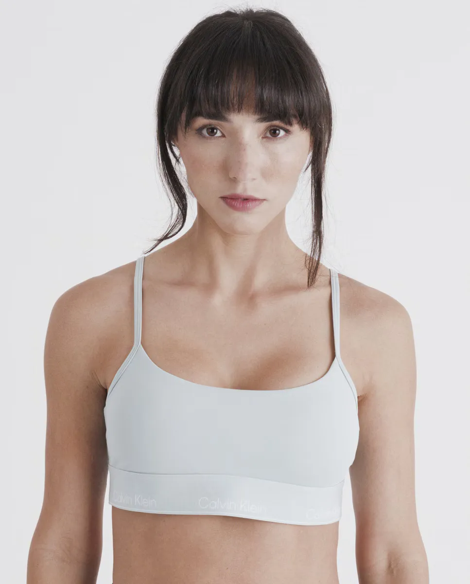 

Женский спортивный бюстгальтер Calvin Klein Modern Sport, светло-голубой