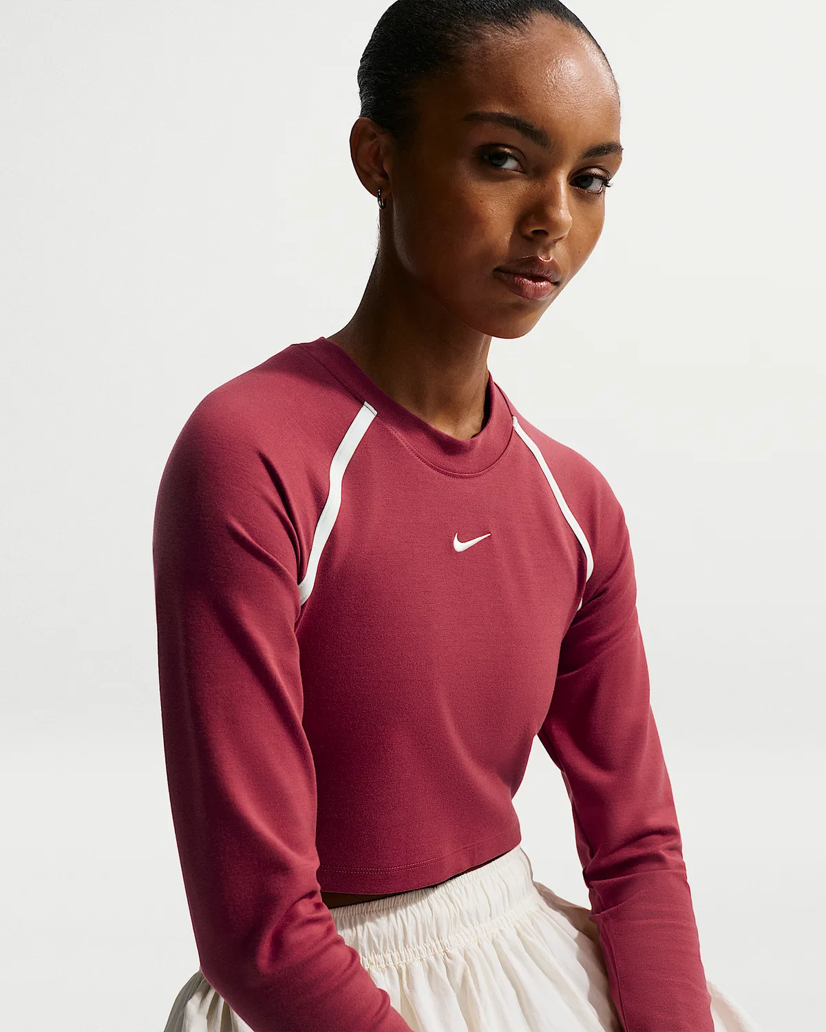 Женский облегающий топ с длинным рукавом Nike Sportswear, Team Crimson/Team Crimson/Chalk/Chalk