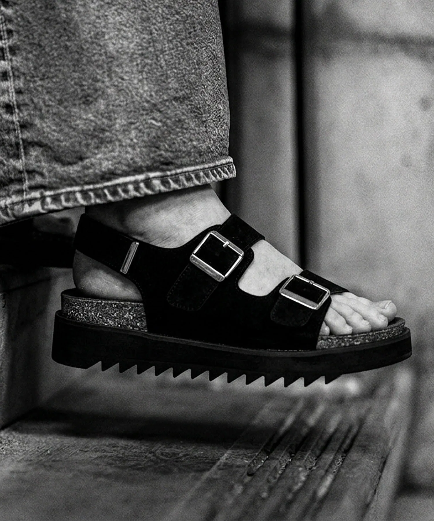 Мужские сандалии Midland Footwears с двойным ремешком и высокой подошвой — фото 3