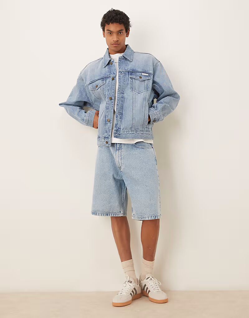 

Джинсовые шорты Calvin Klein Jeans 90-х годов светло-голубого цвета