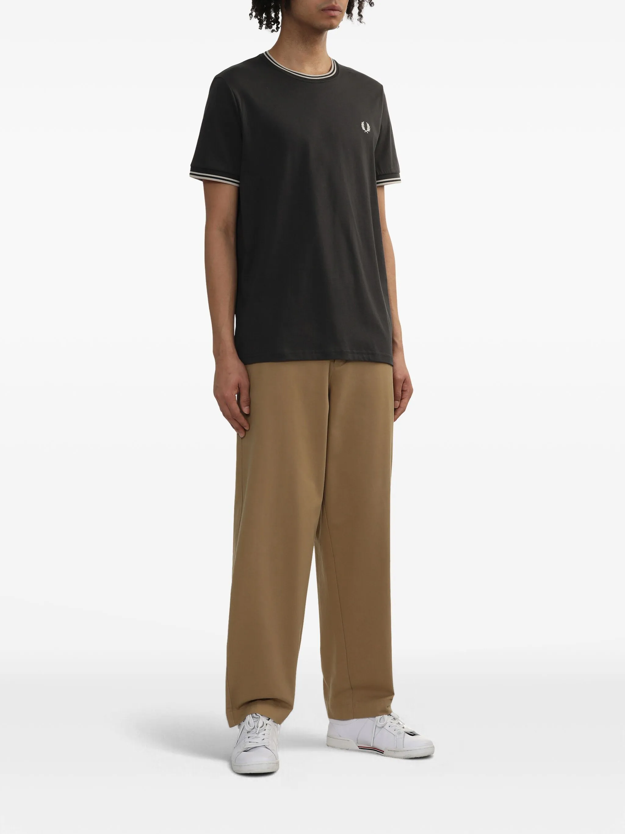 

Футболка Twin Tipped Fred Perry, серый