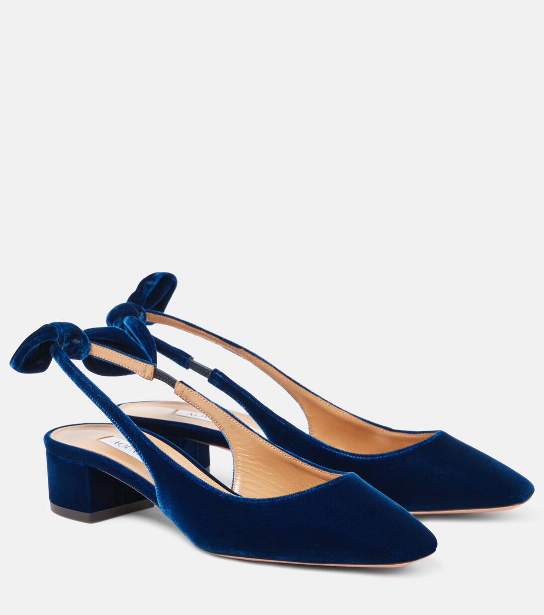 Бархатные туфли-лодочки Very Bow Tie 35 с открытой пяткой Aquazzura, цвет paris blue