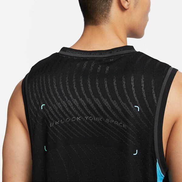 Футболка Nike DRI-FIT ADV Basketball Jersey 'Black', черный — фото 3