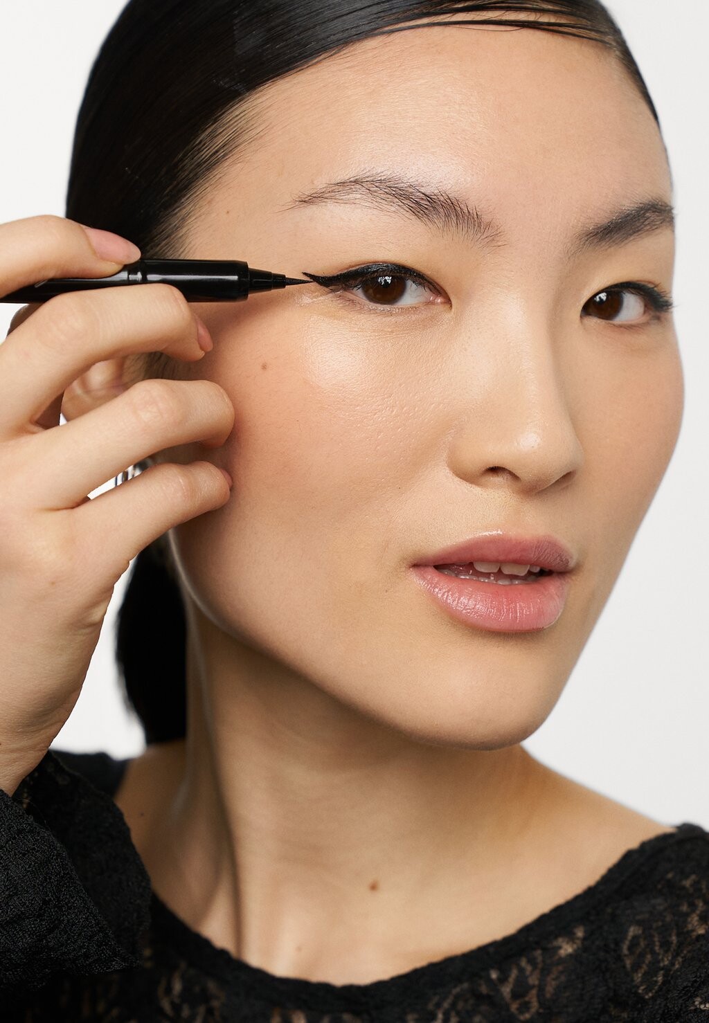 

Подводка для глаз Eyeliner Luvia Cosmetics