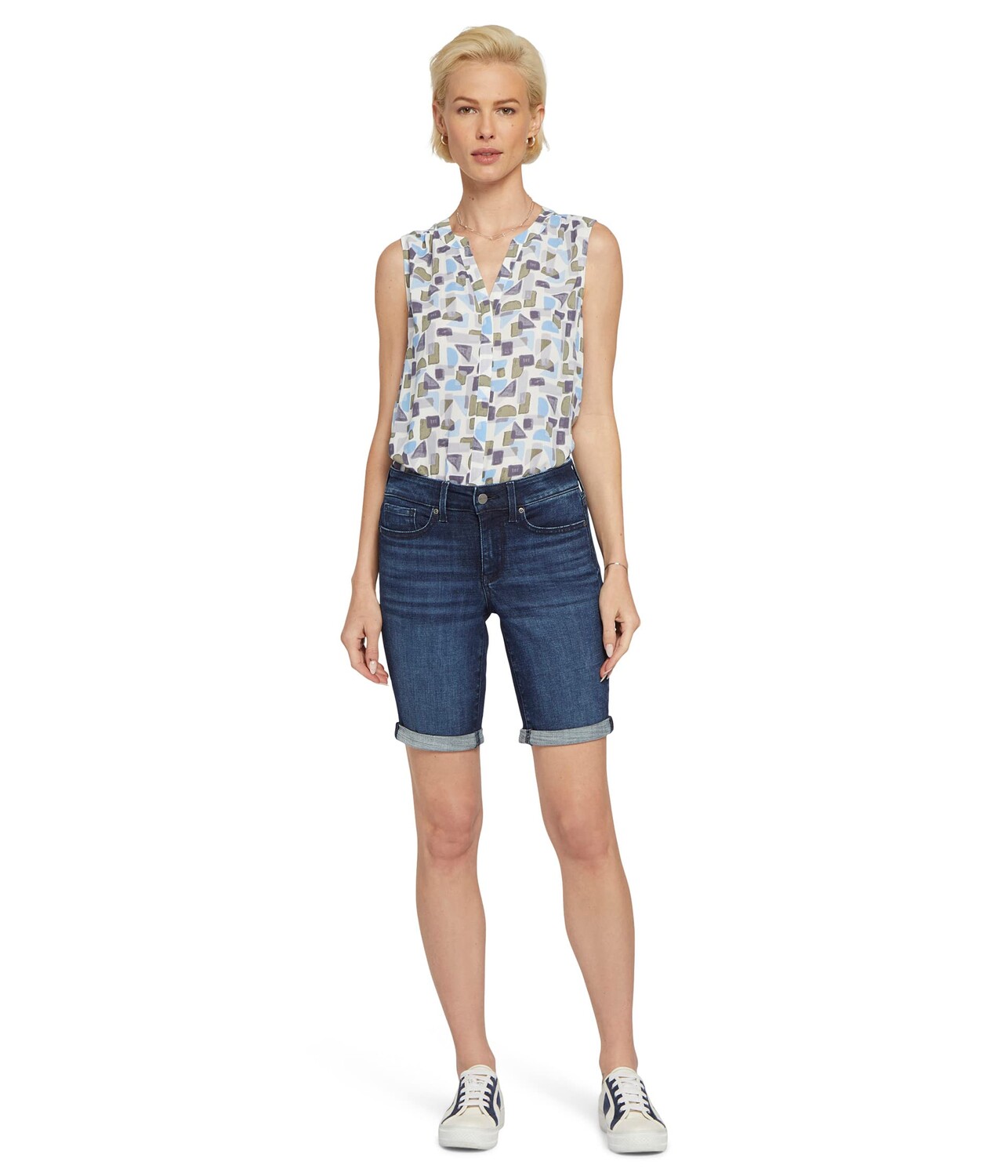 

Шорты NYDJ, Ella Shorts w/ 1" Cuff in Mesquite