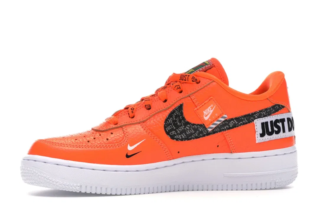 Детские кроссовки Lifestyle с длинным шнурком Nike Air Force 1 Low, White/Total Orange-Black — фото 3