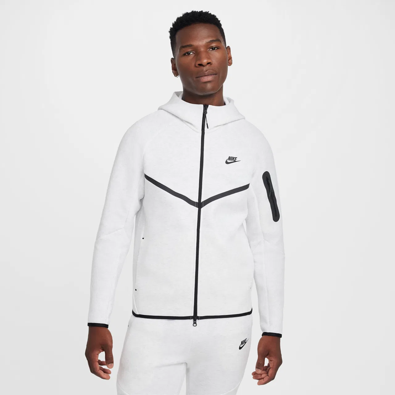 Мужское худи Windrunner Nike Tech Fleece, цвет Black/Birch