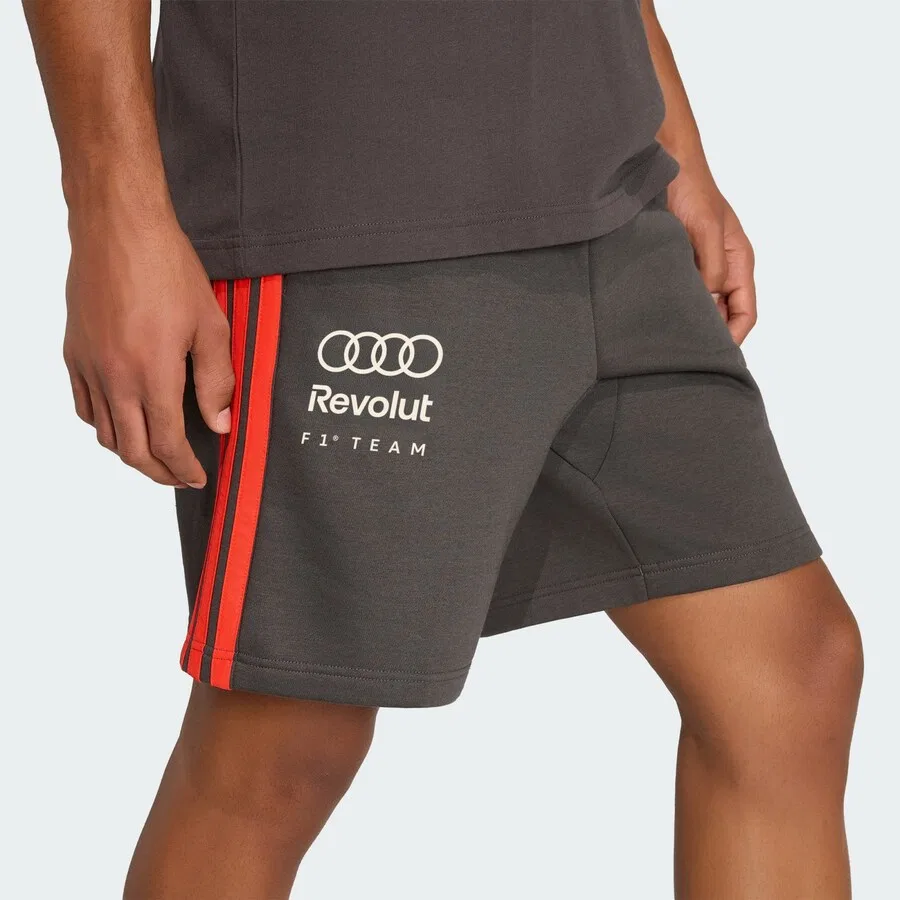 Спортивные шорты ADIDAS PERFORMANCE Regular Workout Pants 'AUDI REVOLUT F1 TEAM DNA SHORTS' черного цвета — фото 4