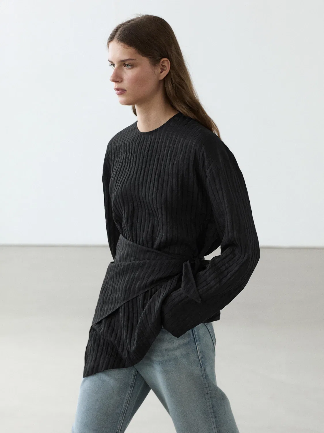 Полосатая струящаяся рубашка с отделкой в виде шарфа Massimo Dutti, черный — фото 3