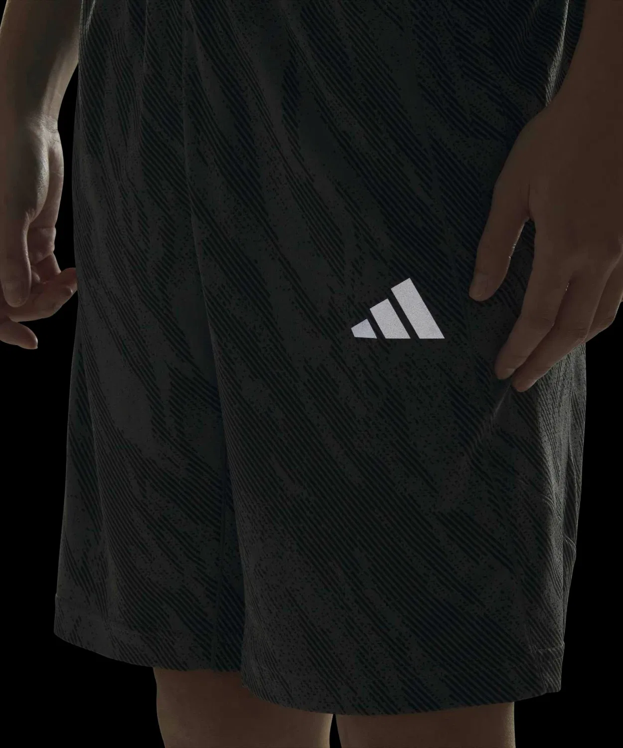 Мужские шорты с принтом Tech Essentials Cool Touch Regular Fit Camo AOP 9 Inch Adidas, Серый — фото 2