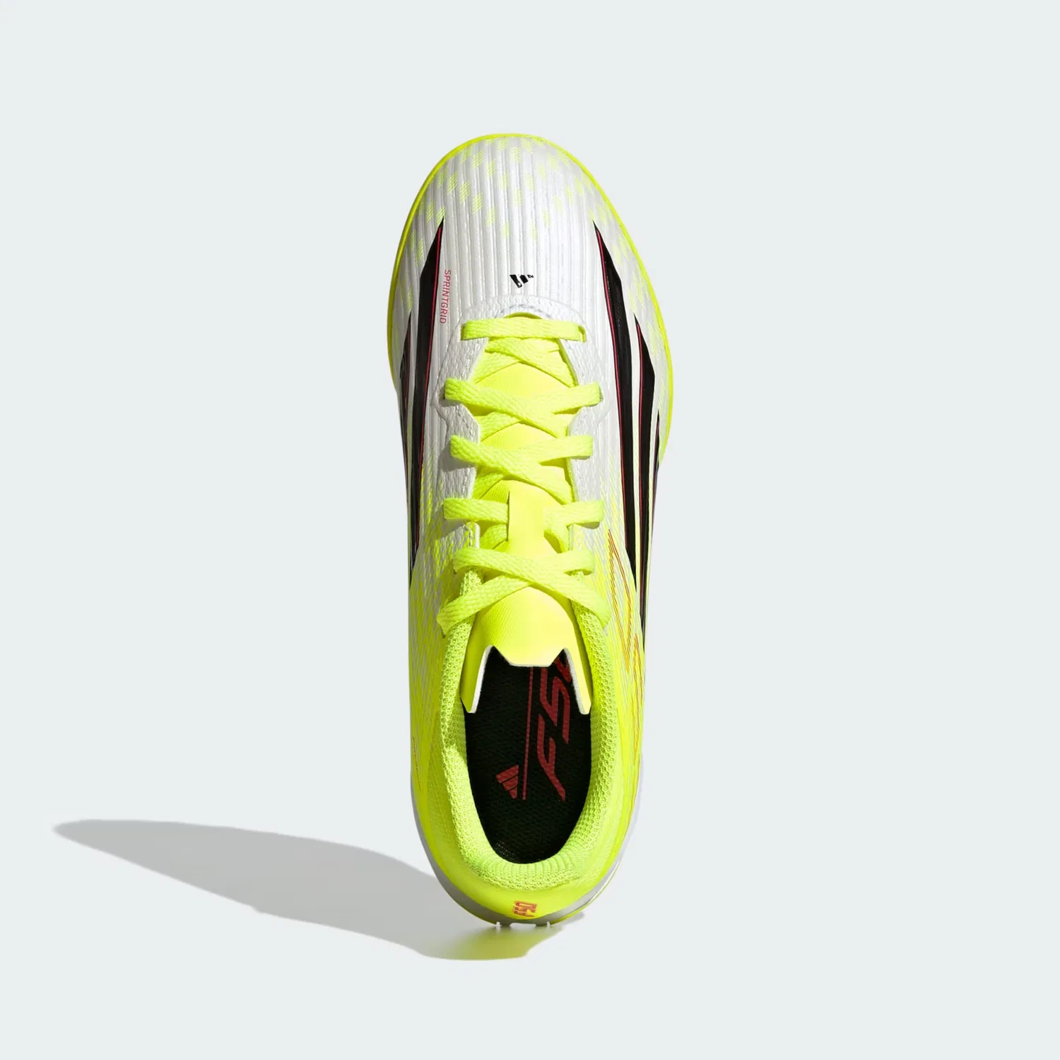 Спортивные кроссовки Adidas Performance F50 League желтого цвета — фото 2