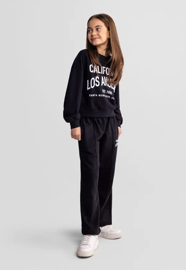 Комплект свитшот и широкие джоггеры Sweatshirt And Wide Leg Joggers Minoti, черный