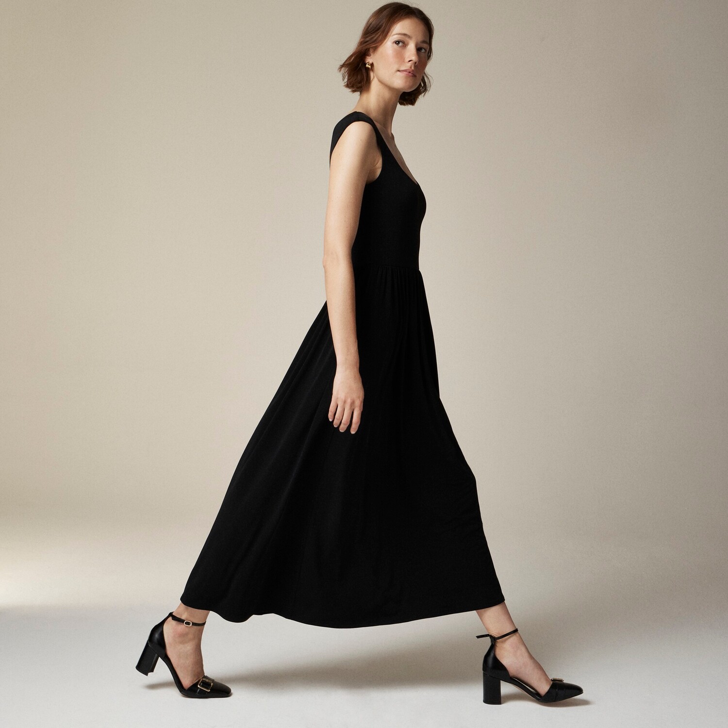 

Платье миди с рукавами-крылышками из матового трикотажа J.Crew, черный